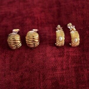 Unknown  Clip-On Earrings Lot 2 Pairs Gold Tone Ribbed Dome Faux Pearl